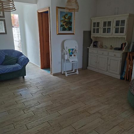 Villetta Ludovica Solanas  Kültér fotó
